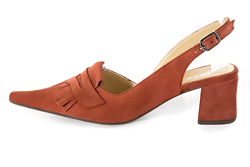 French elegance and refinement for these terracotta orange dress slingback shoes, 
                available in many subtle leather and colour combinations. Fans of originality will appreciate the fringes and the "Offbeat Rock" side.
To be personalized or not, with your materials and colors.  
                Matching clutches for parties, ceremonies and weddings.   
                You can customize these shoes to perfectly match your tastes or needs, and have a unique model.  
                Choice of leathers, colours, knots and heels. 
                Wide range of materials and shades carefully chosen.  
                Rich collection of flat, low, mid and high heels.  
                Small and large shoe sizes - Florence KOOIJMAN